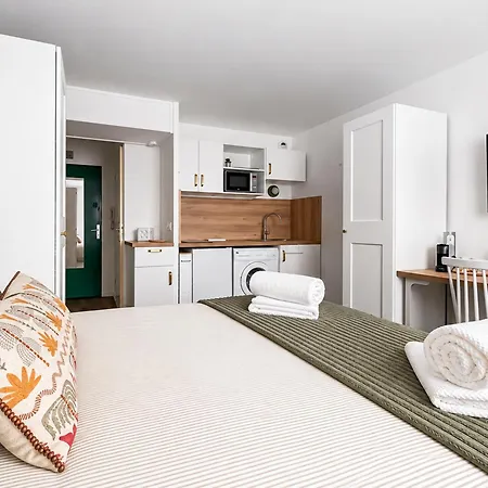 Cosy Le Grand, Parking & Proche Rer Apartamento