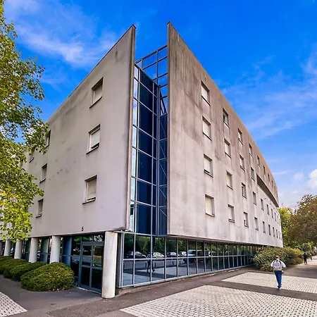 Cosy Le Grand, Parking & Proche Rer Apartamento